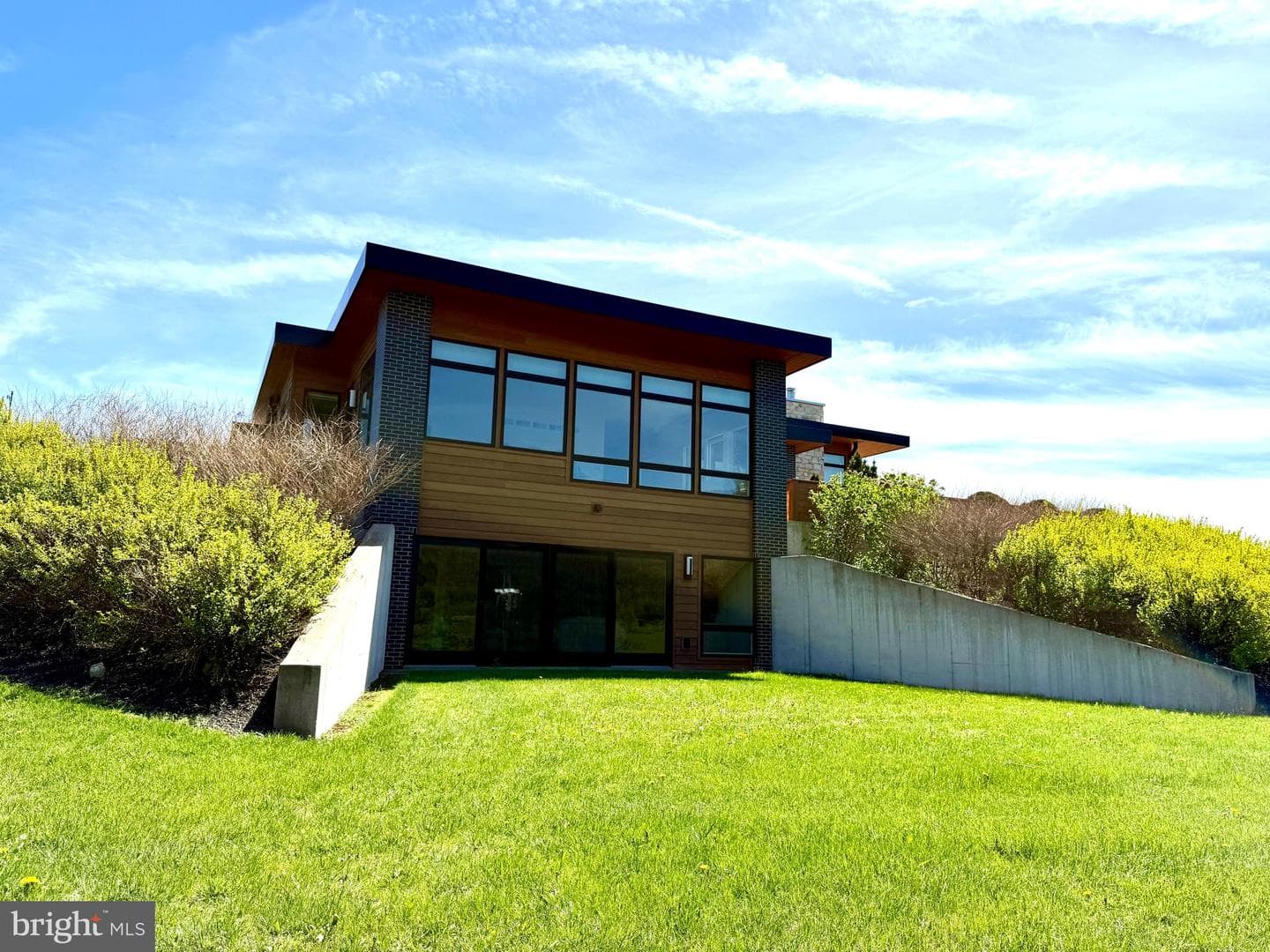 472 Falls Road photo 4