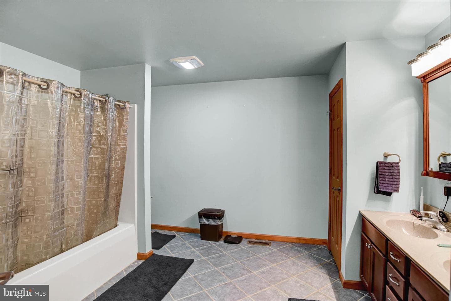 45 Laurel Lane photo 21