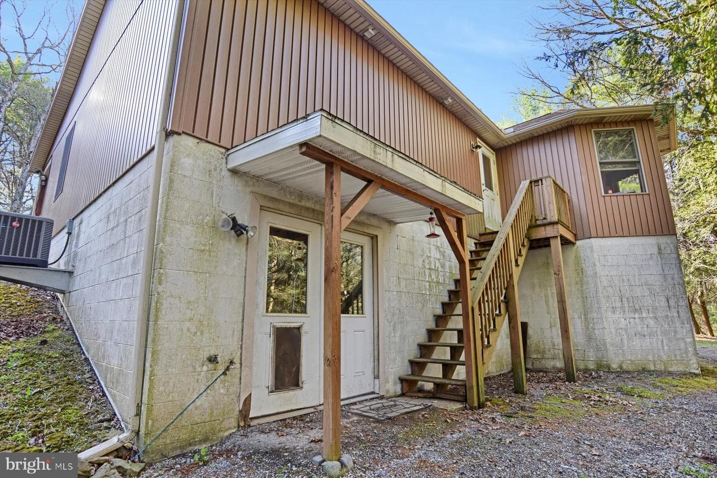 45 Laurel Lane photo 5