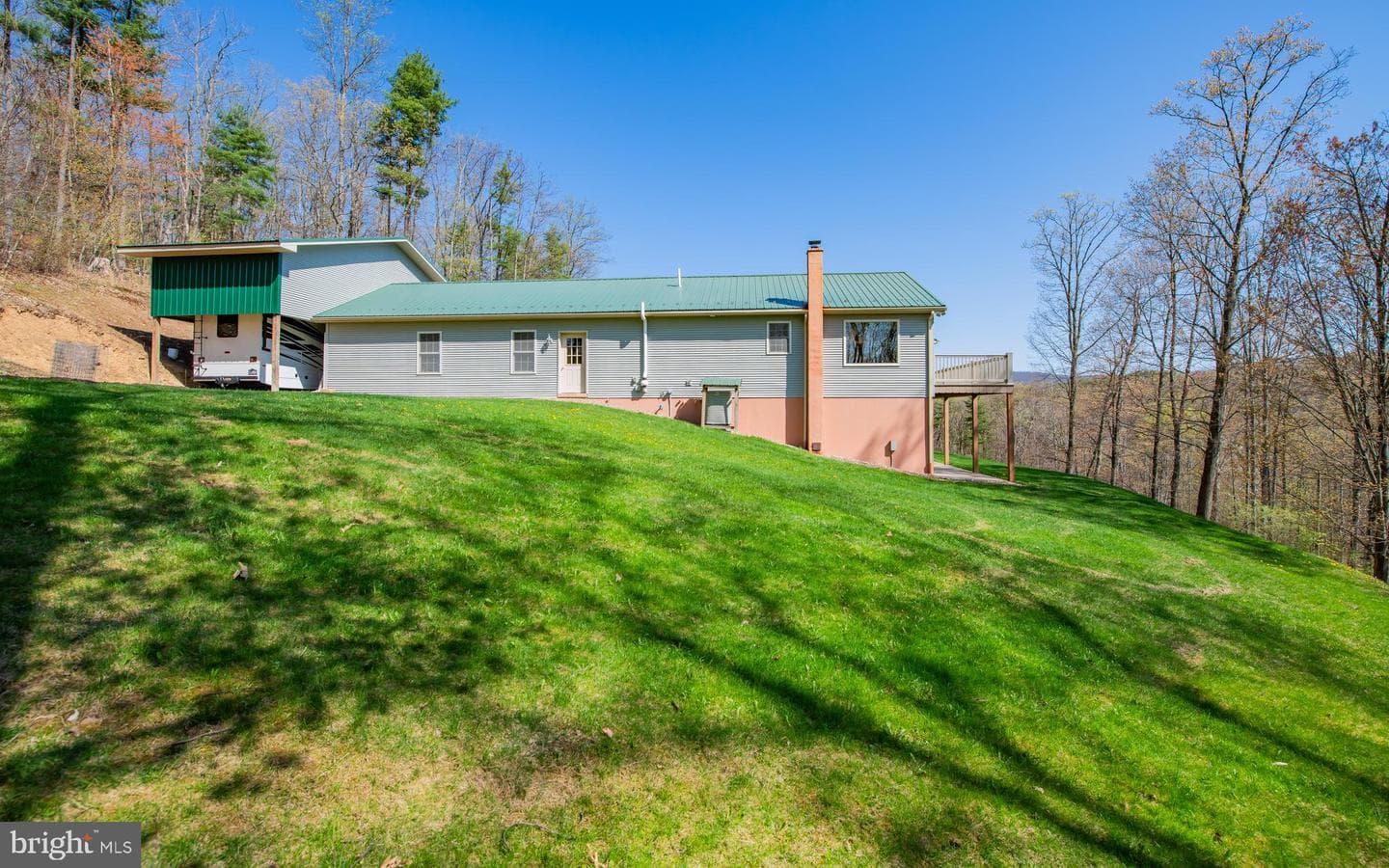 97 Heverly Lane photo 32