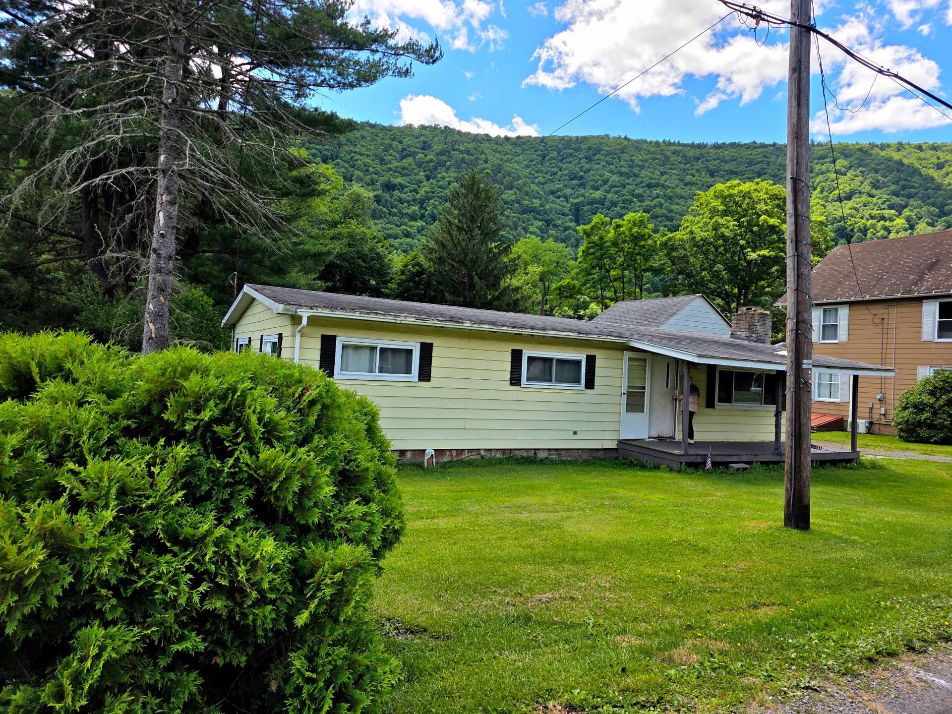 906 Central Avenue, Renovo