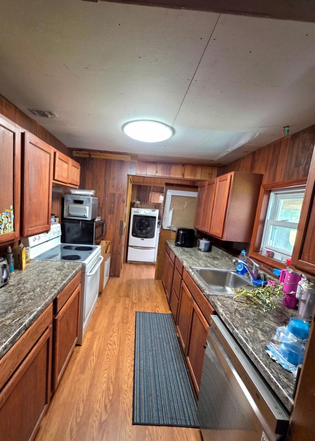 906 Central Avenue photo 27