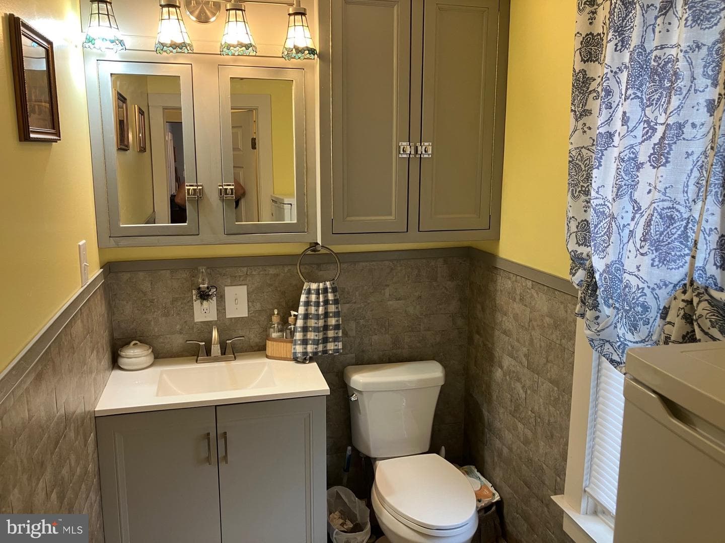 304 S Jones Street photo 24