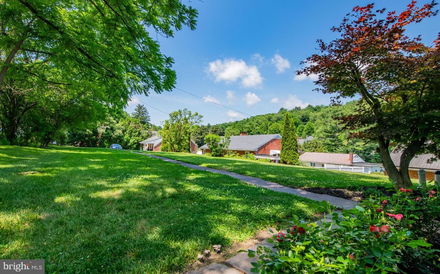 51 N Highland Street photo 24
