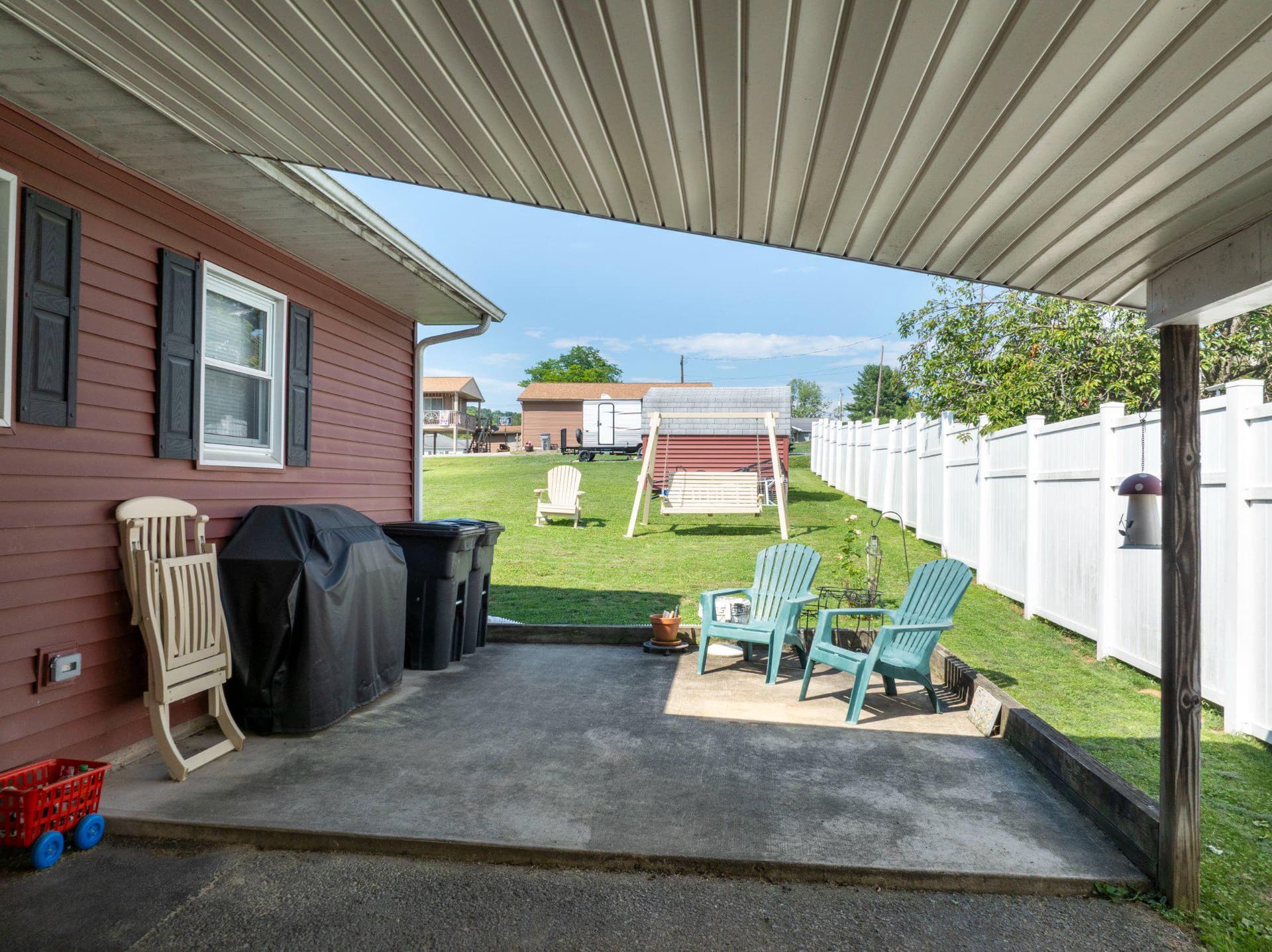 744 Bressler Street photo 25