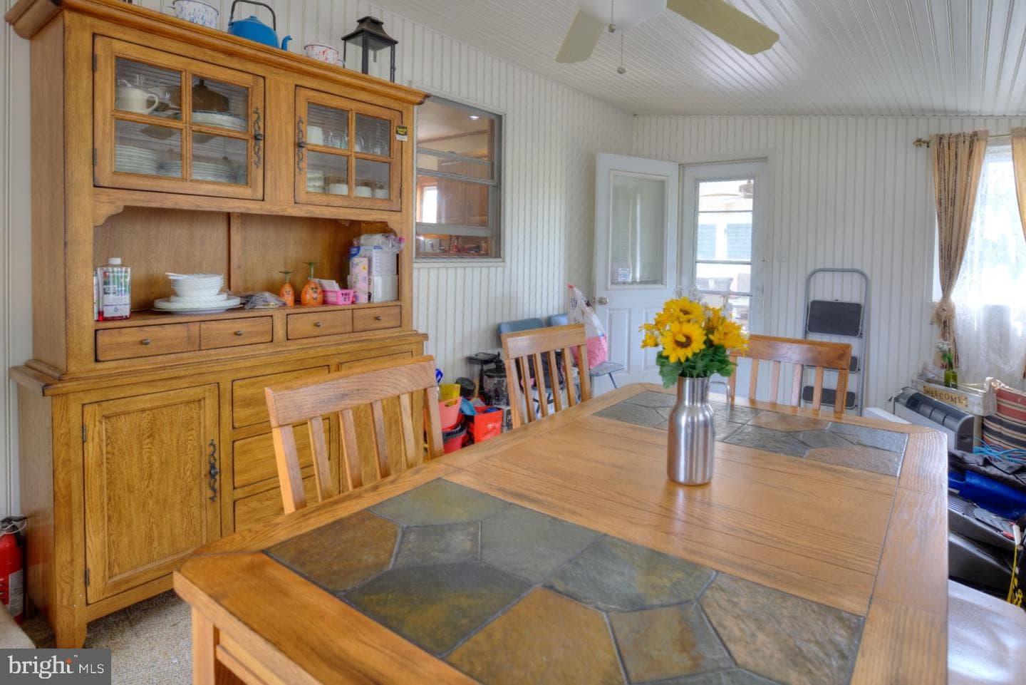 352 Mountain Pink photo 12