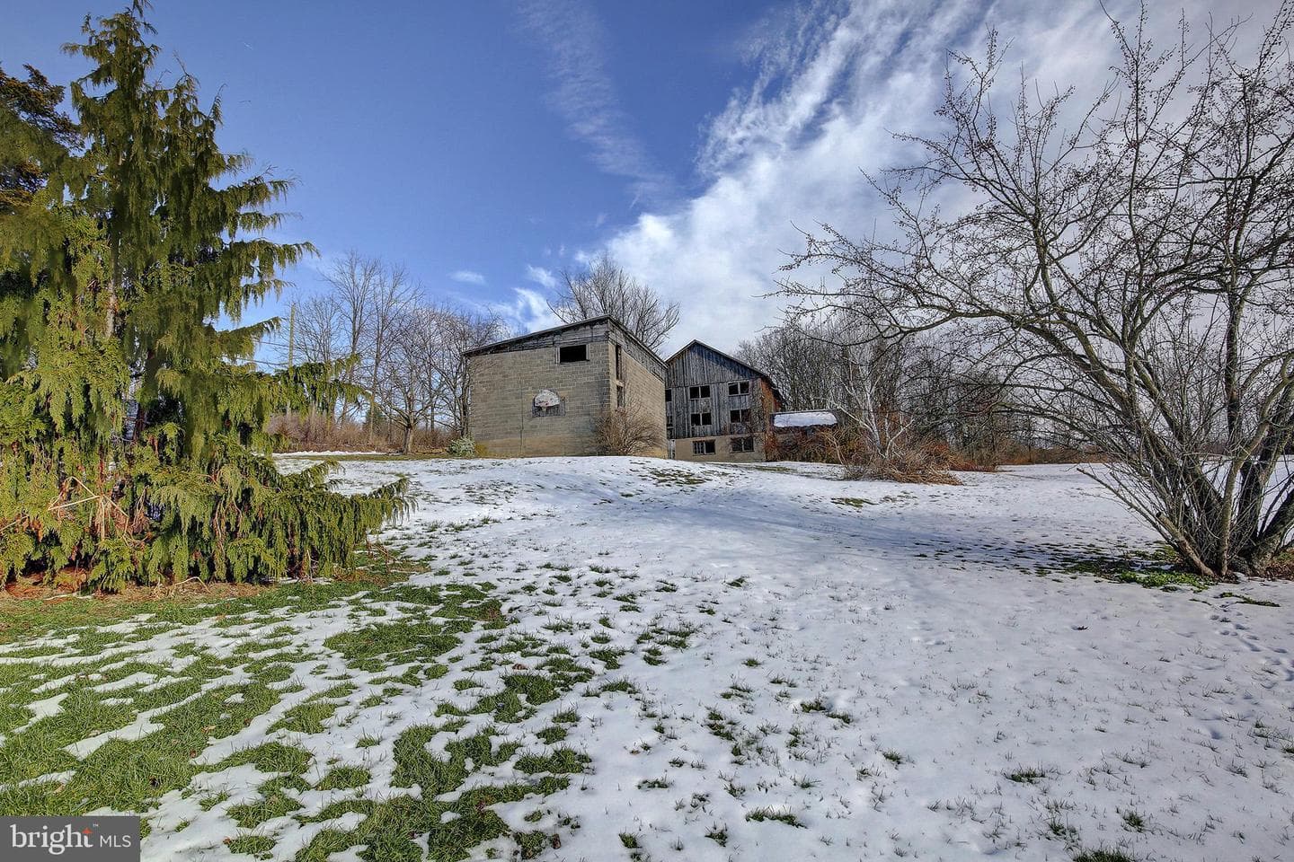 241 Earth Station Road photo 7