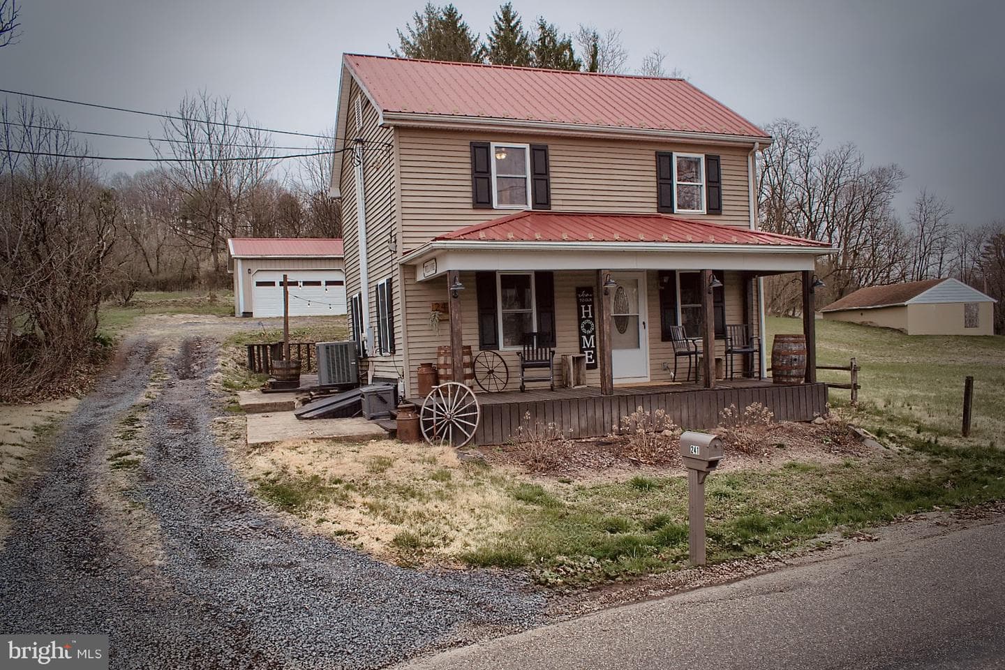 241 Slabtown Road photo 2