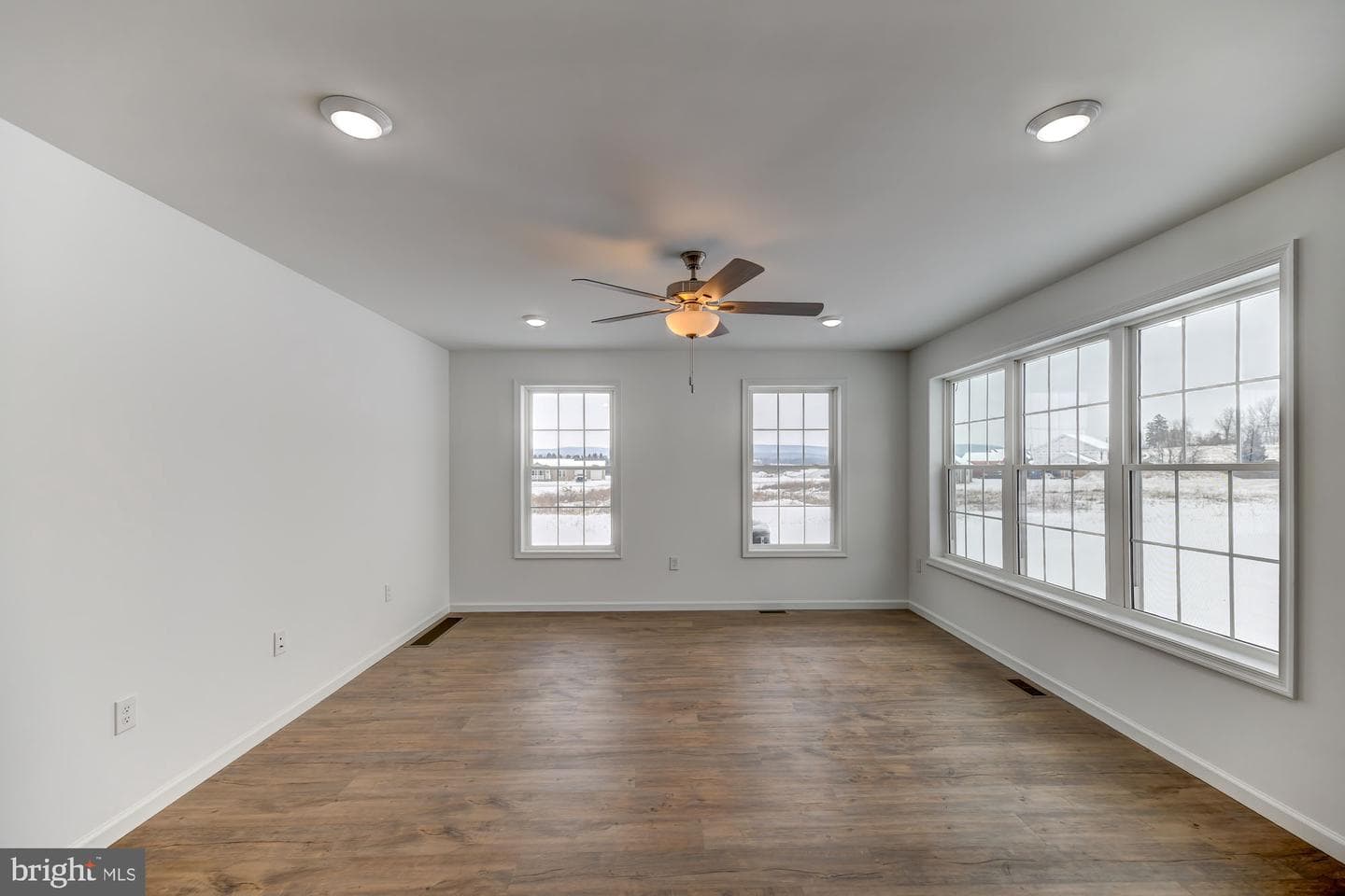 13 Estate Way photo 11
