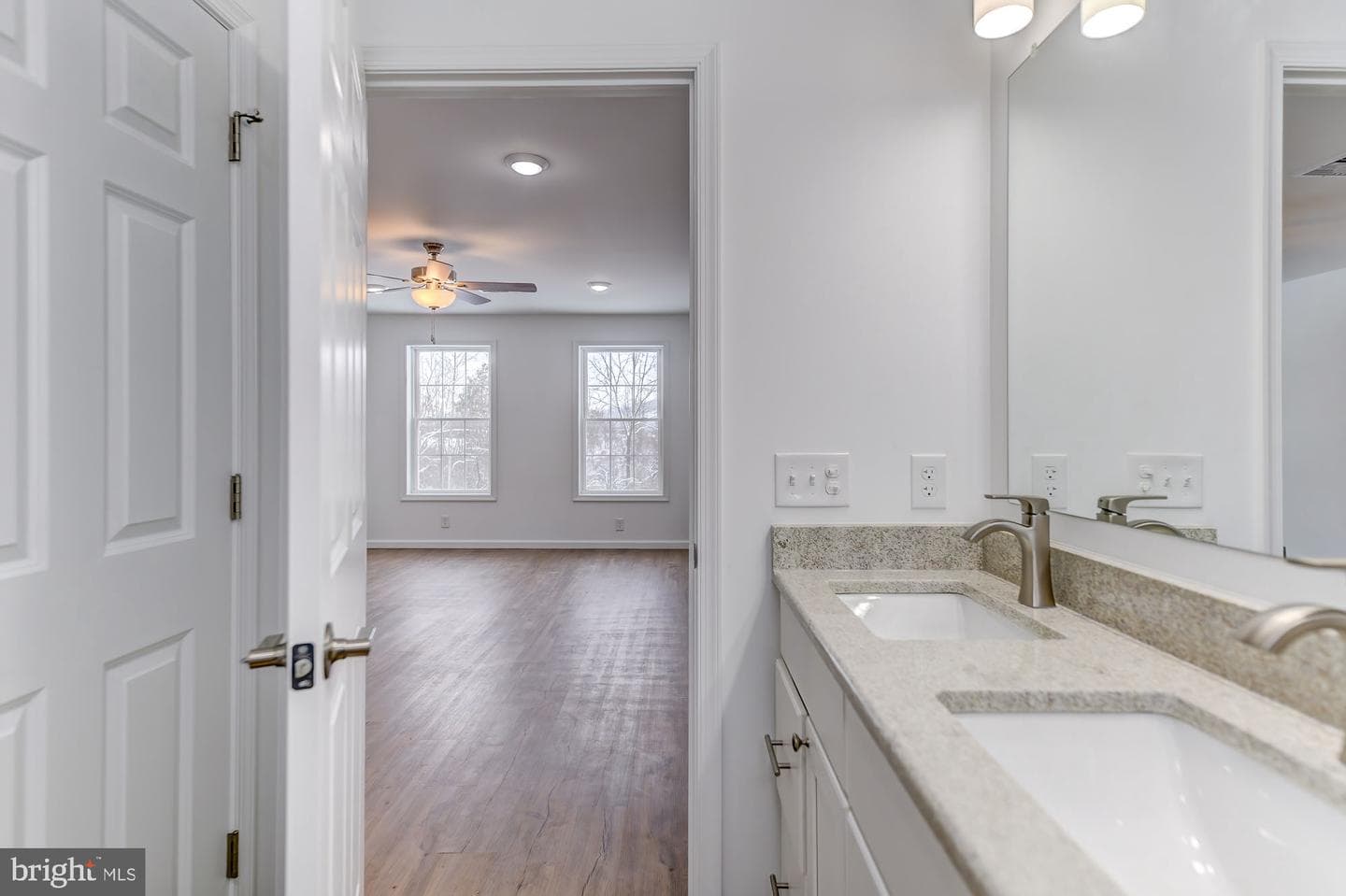 13 Estate Way photo 27
