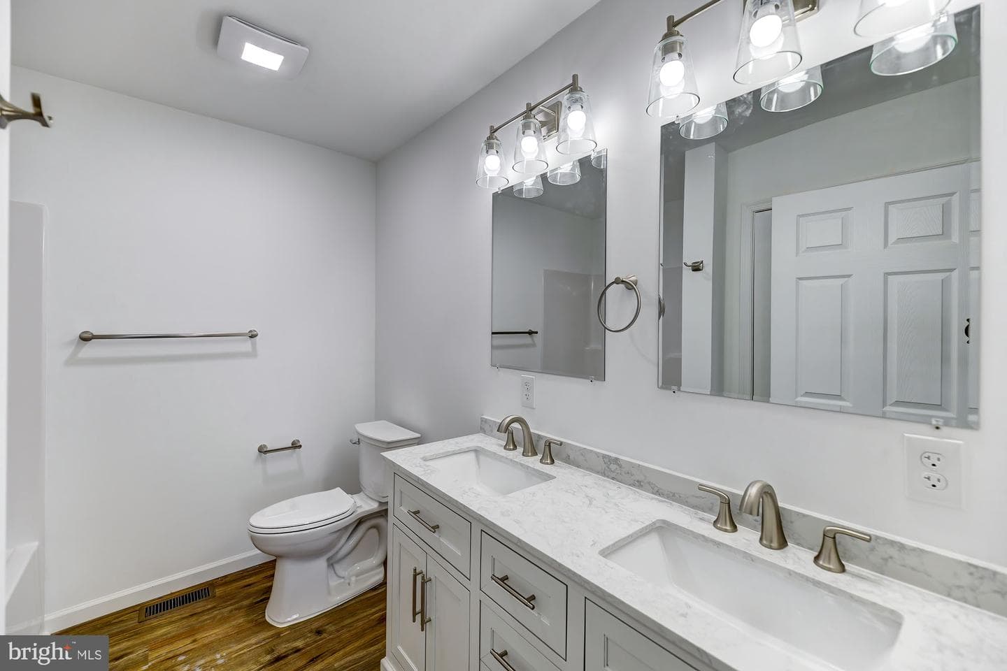 34 Mifflin Terrace photo 11