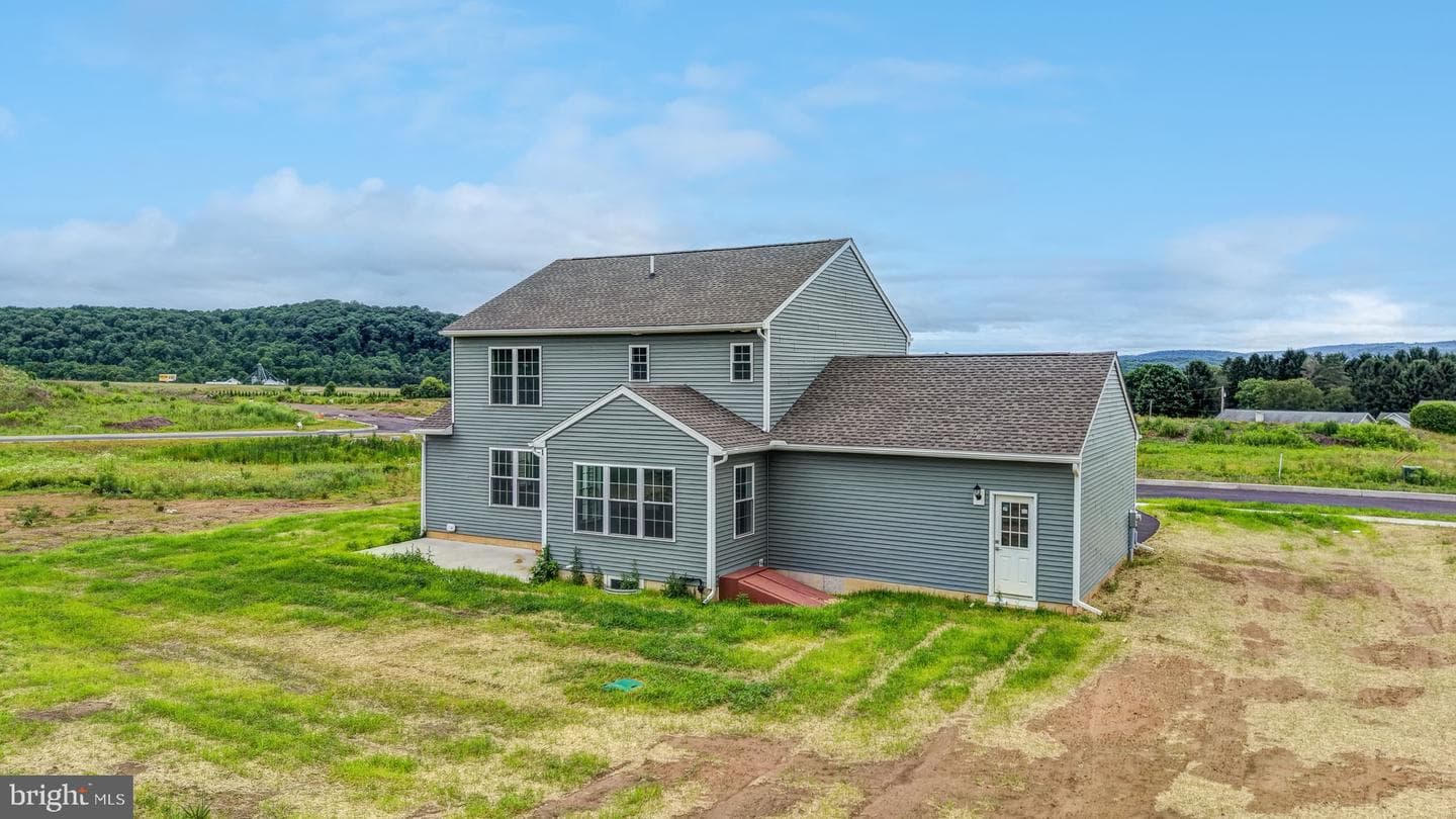 25 Mifflin Terrace, Mifflinville