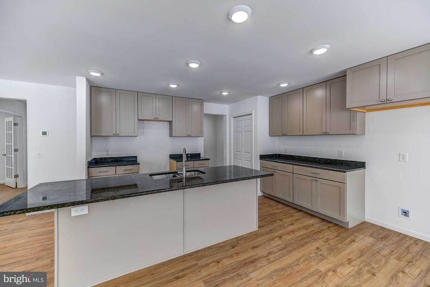 25 Mifflin Terrace photo 23