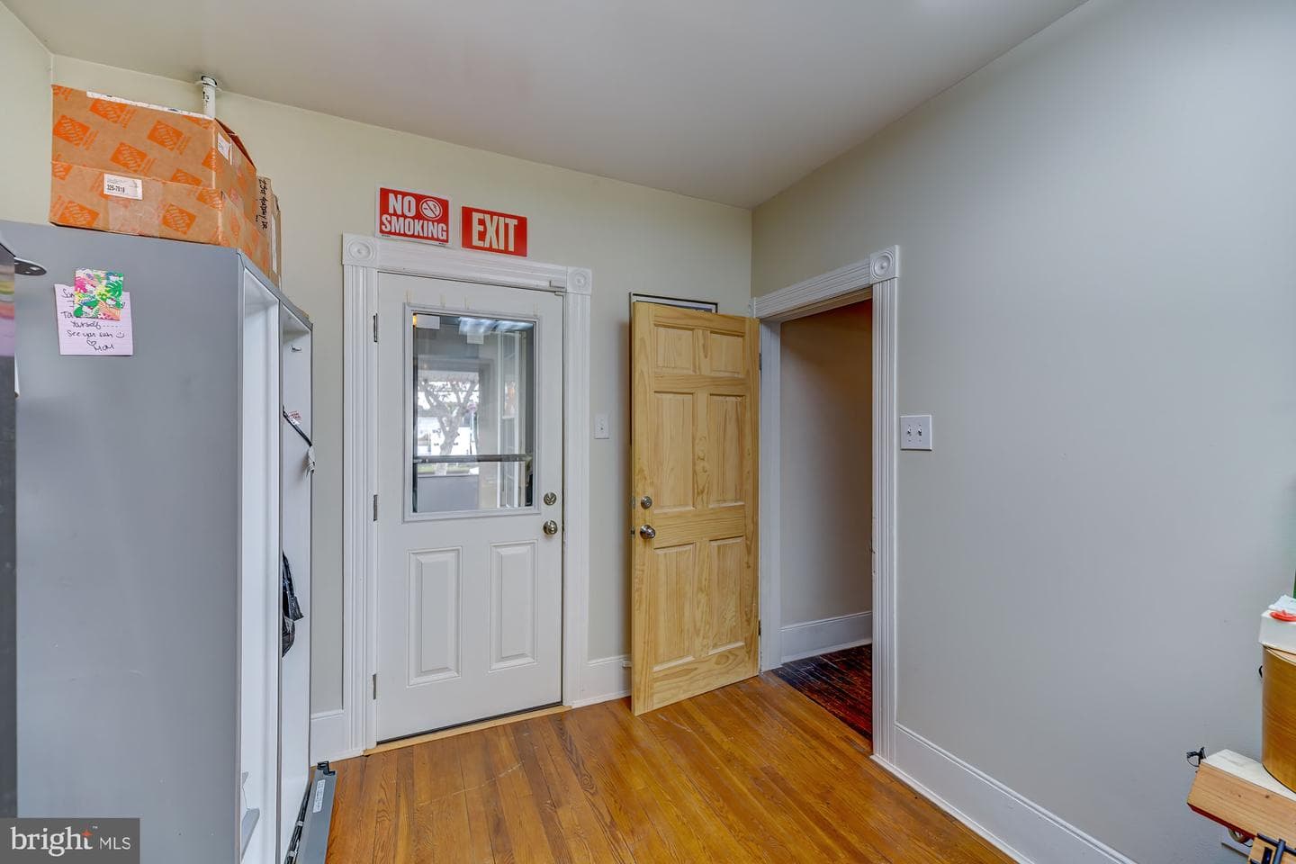 422 E 4th Street photo 16