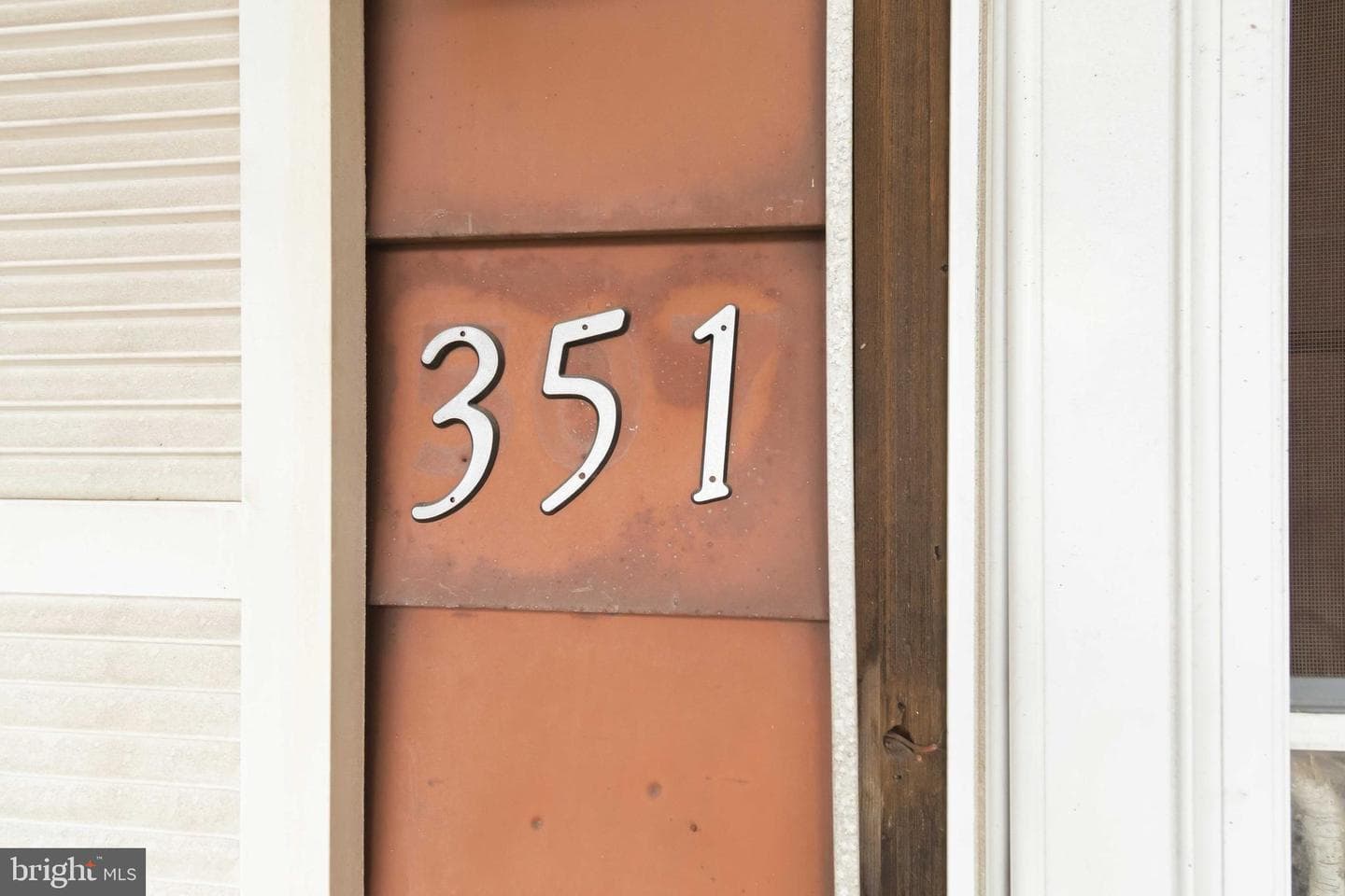 351 Columbia Ave photo 4