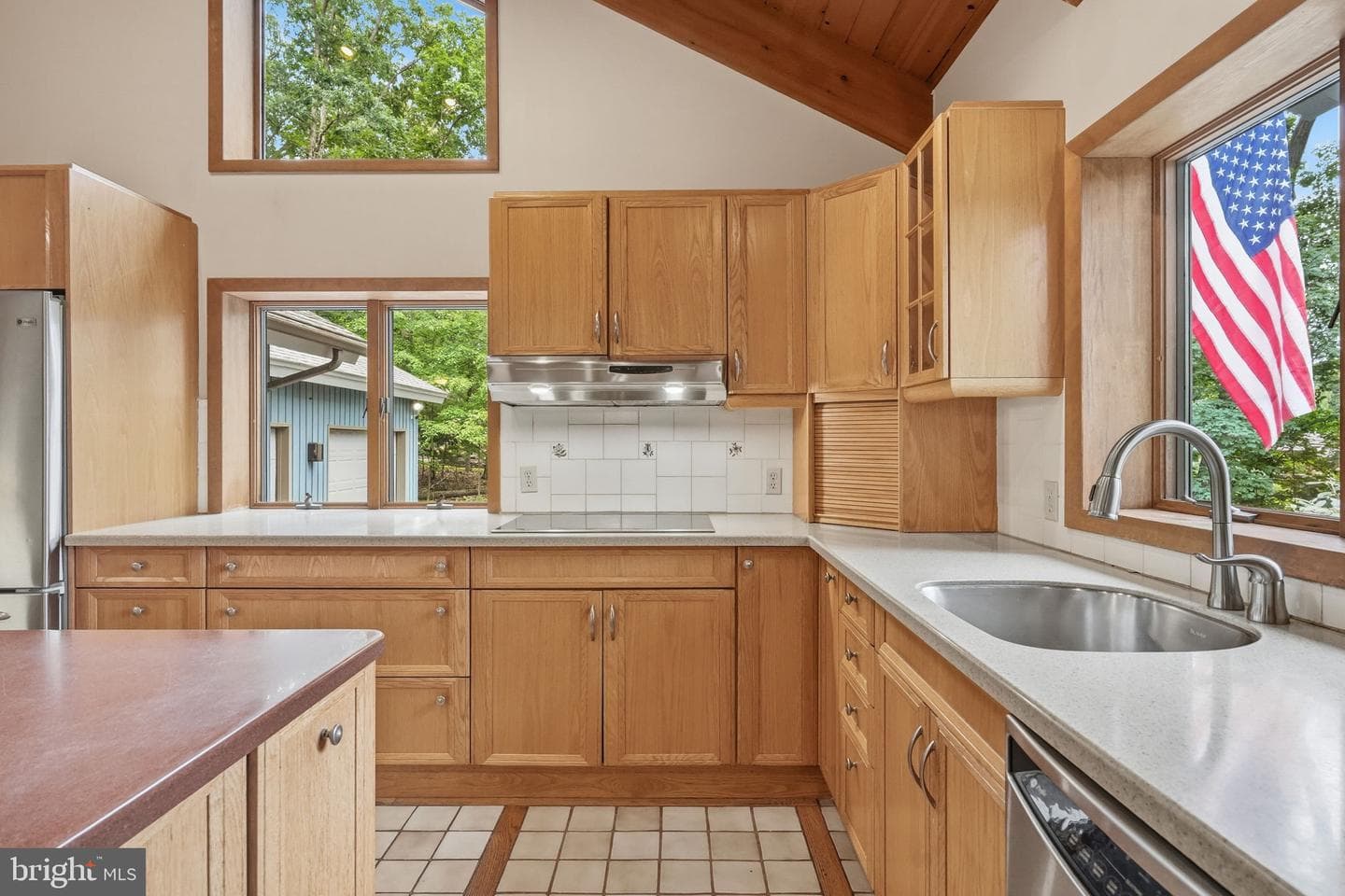 17 Maplewood Road photo 12