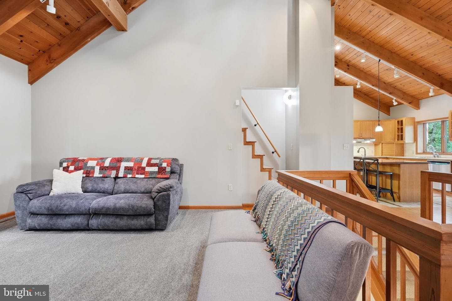 17 Maplewood Road photo 24