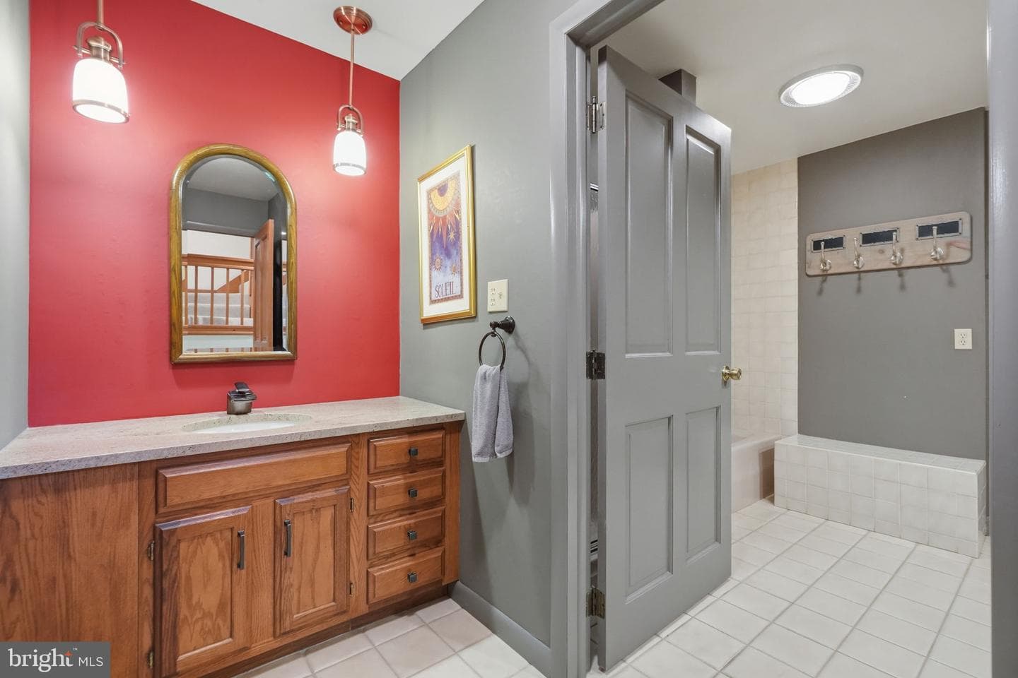 17 Maplewood Road photo 52