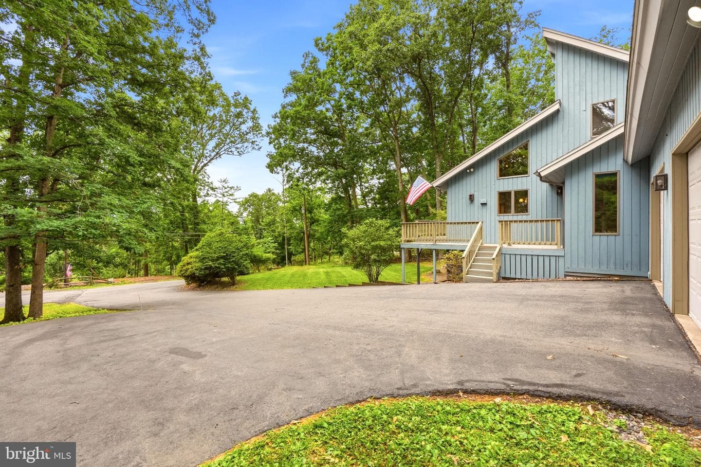 17 Maplewood Road photo 65