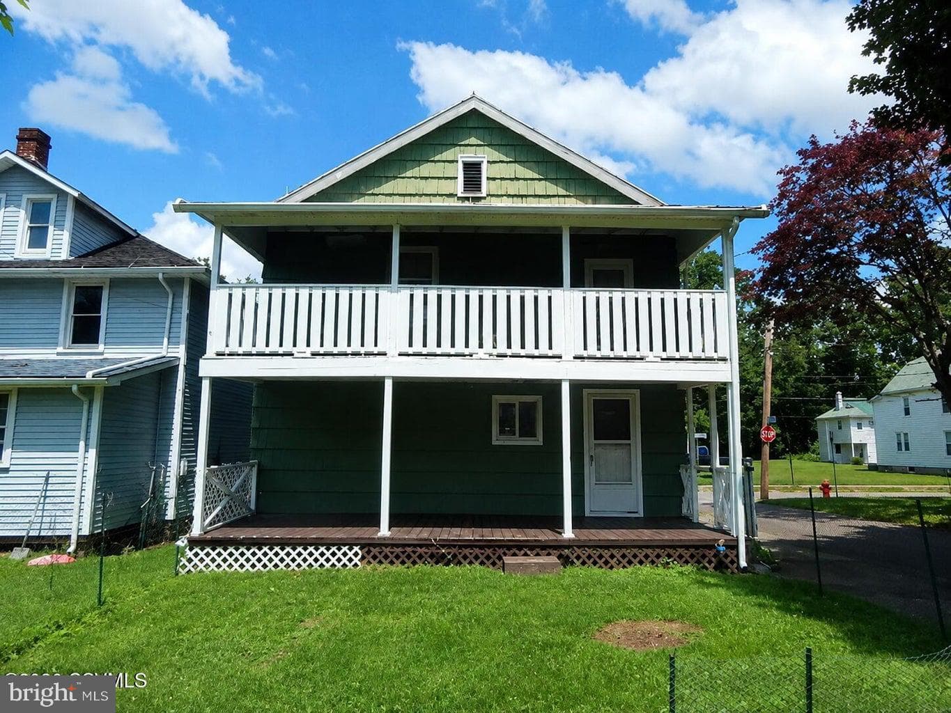 472 W 1st Street photo 16