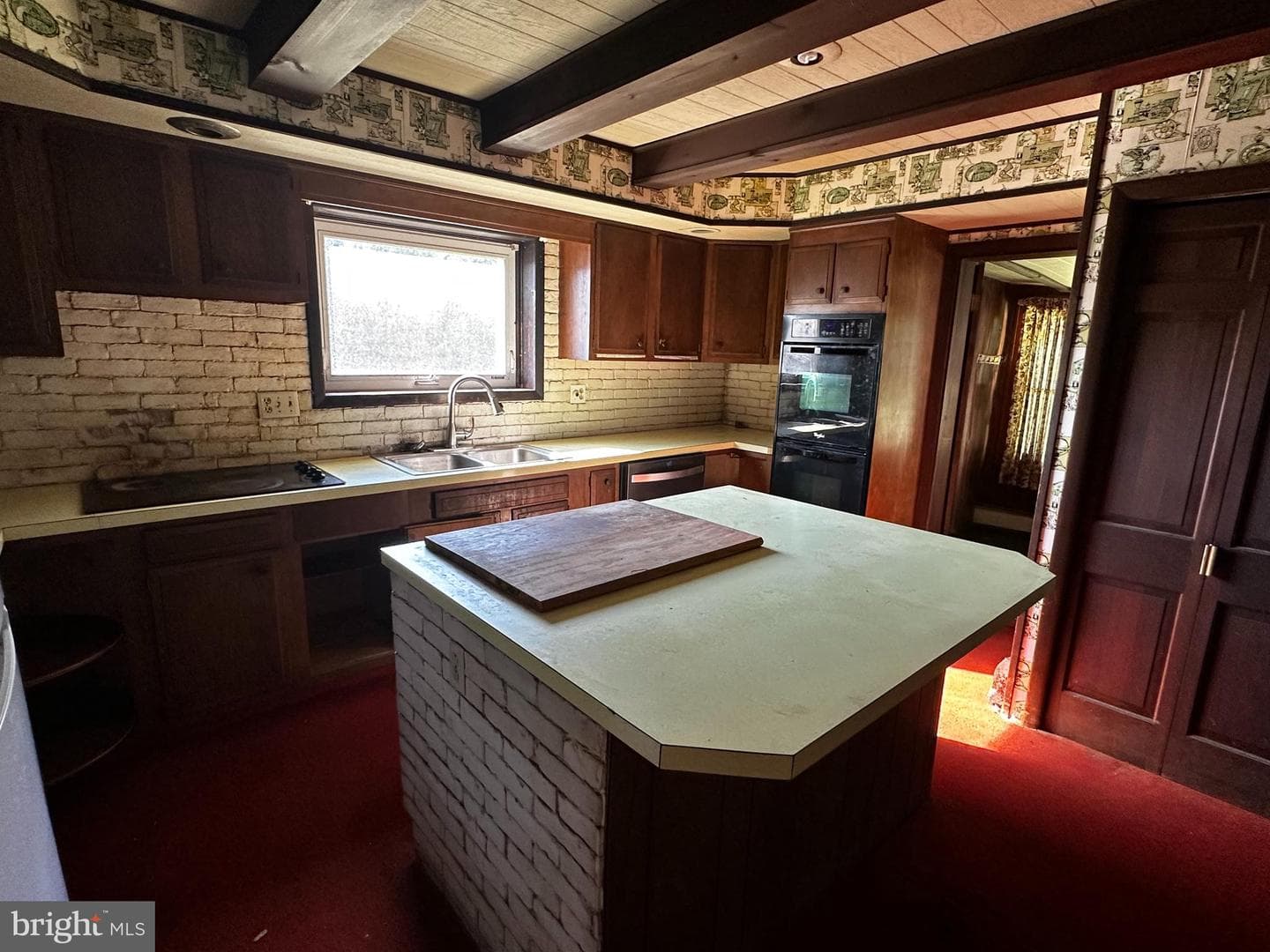 224 Middle Road photo 16