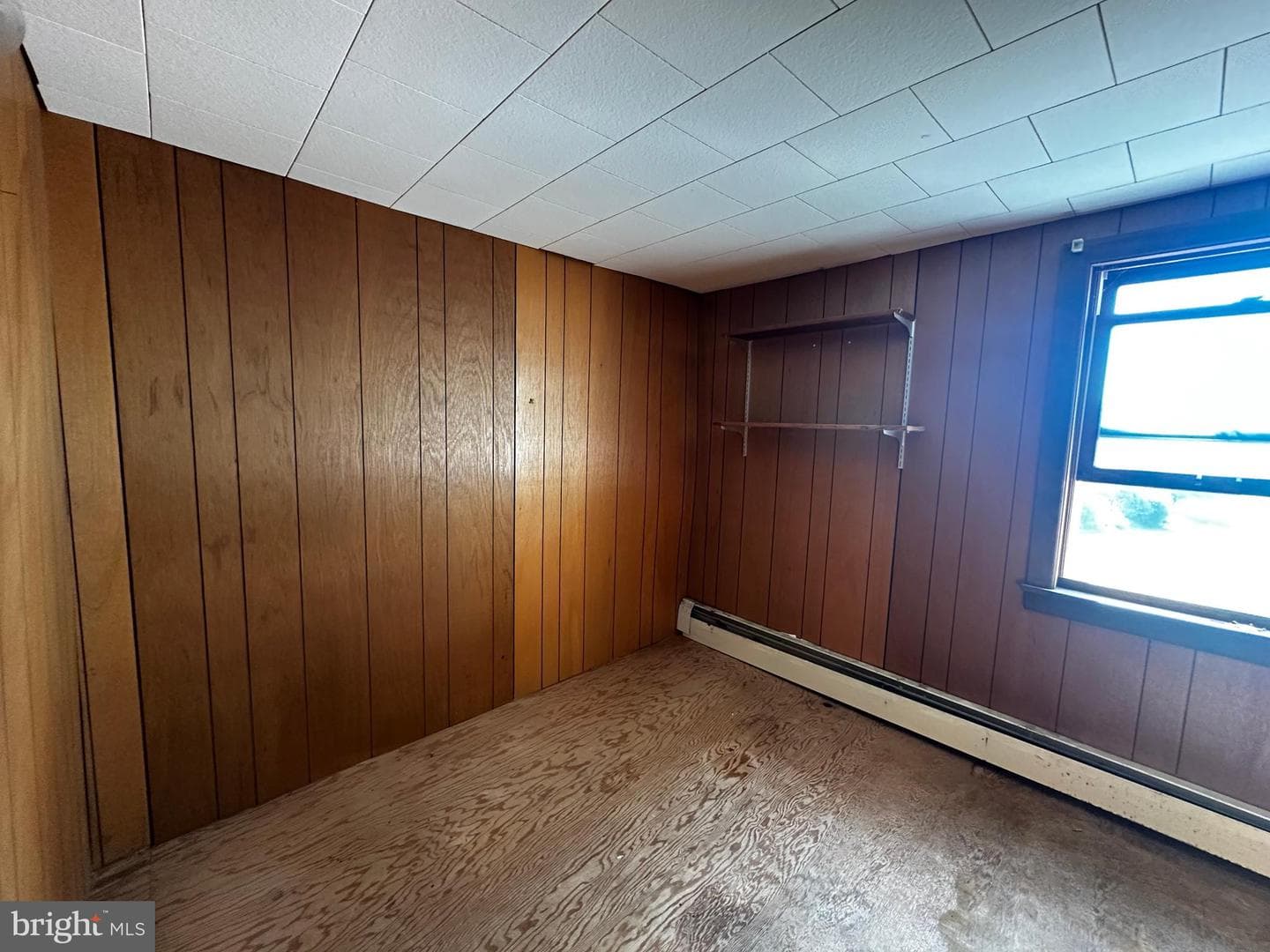 224 Middle Road photo 38