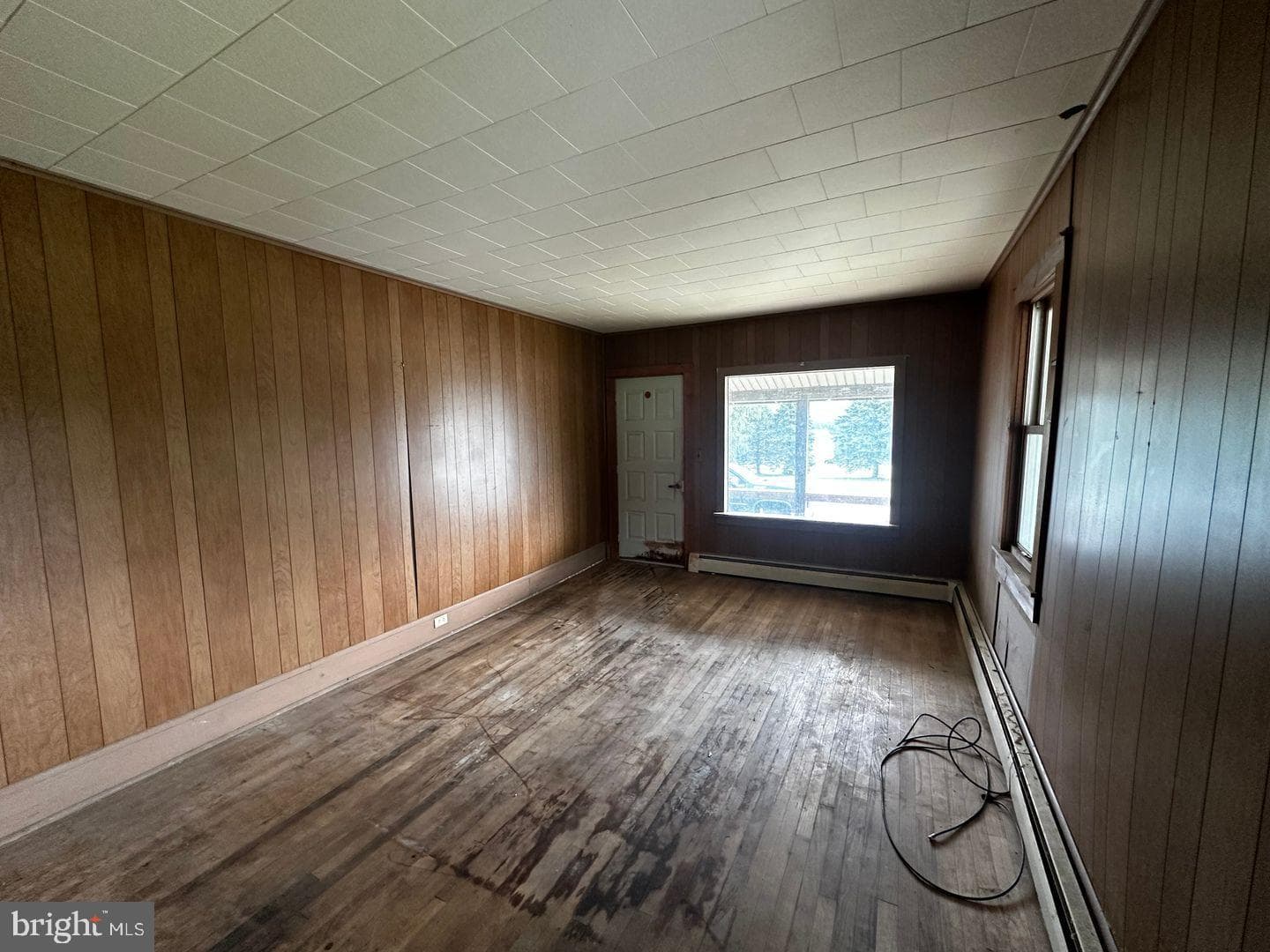 224 Middle Road photo 8
