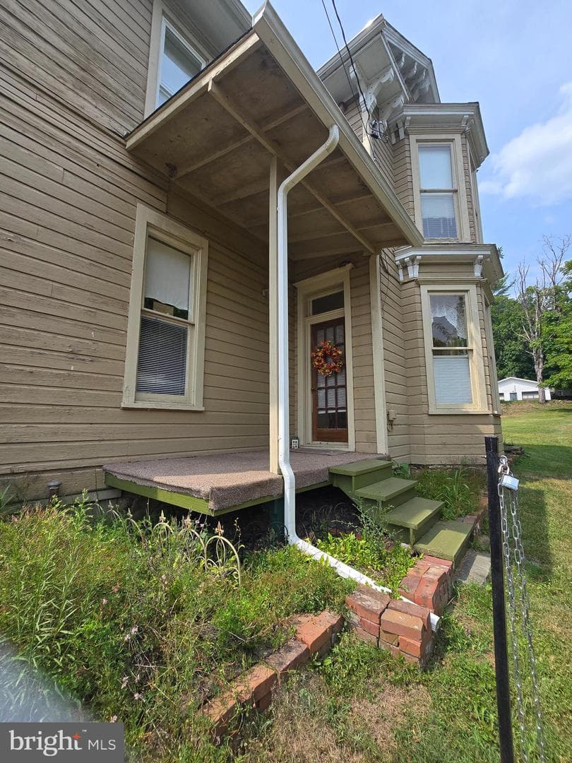 7227 3rd St. photo 5