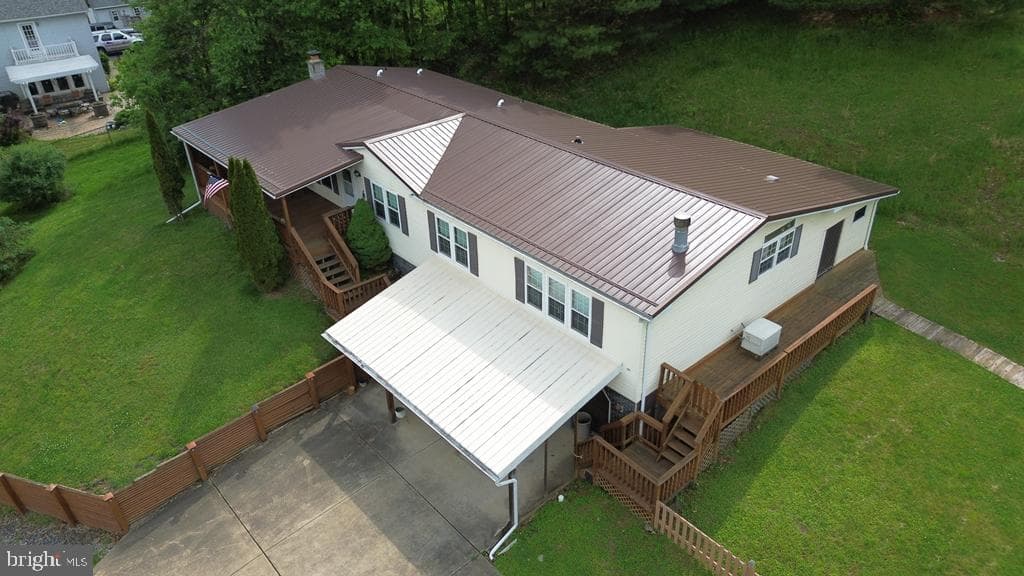 871 Hillcrest Drive photo 6