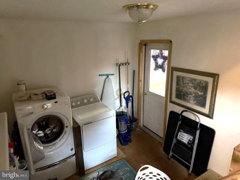 423 W Allegany Avenue photo 25