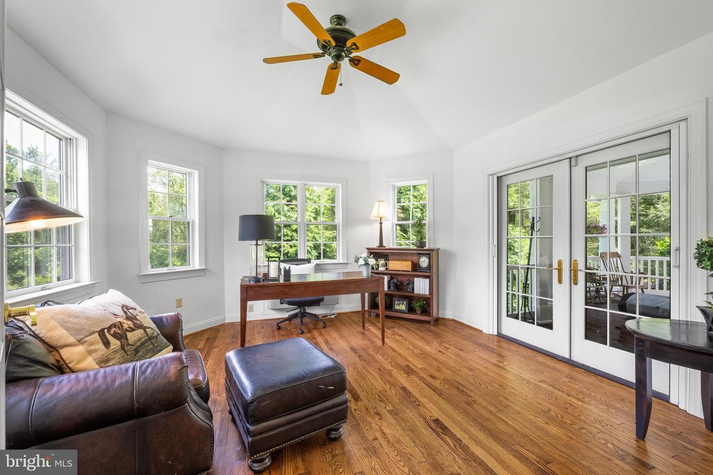 138 Davis Road photo 20