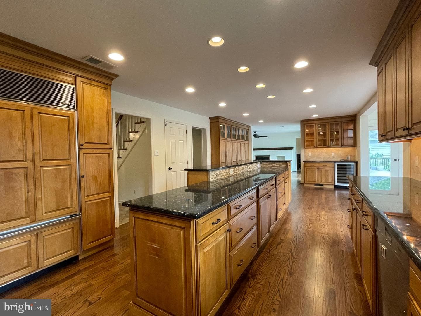 138 Davis Road photo 44