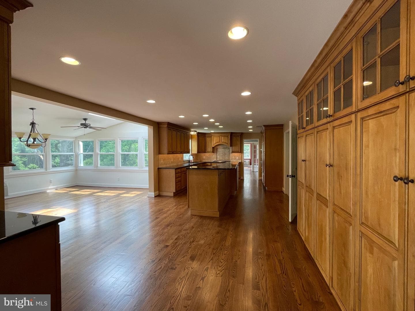 138 Davis Road photo 47