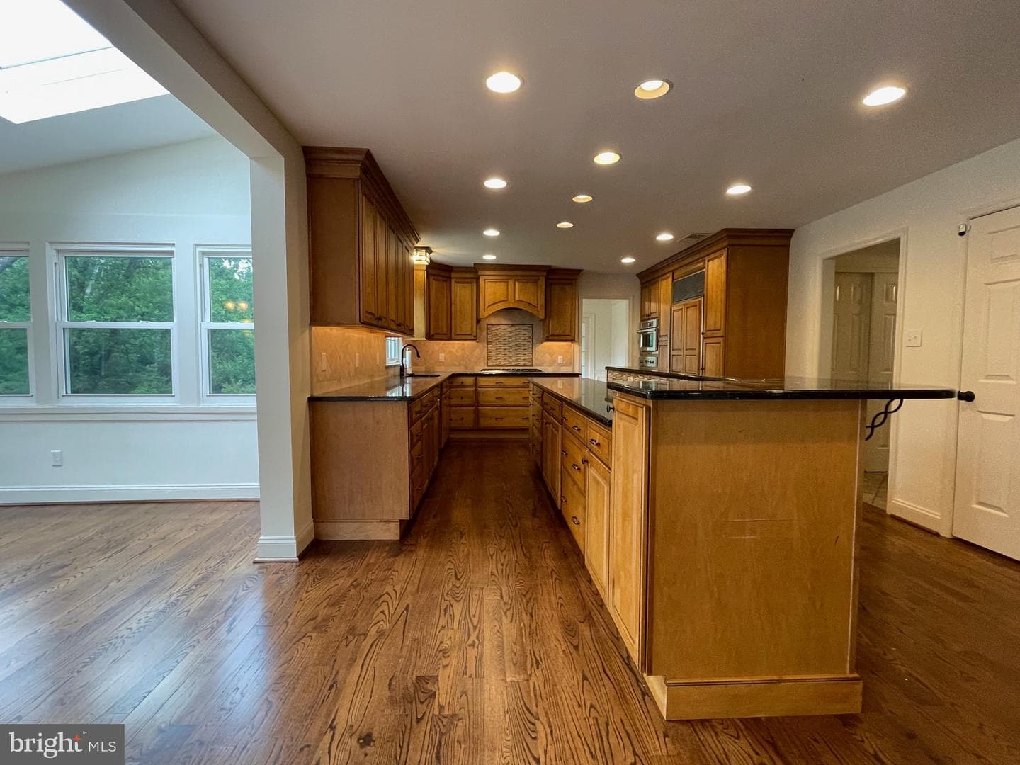 138 Davis Road photo 52