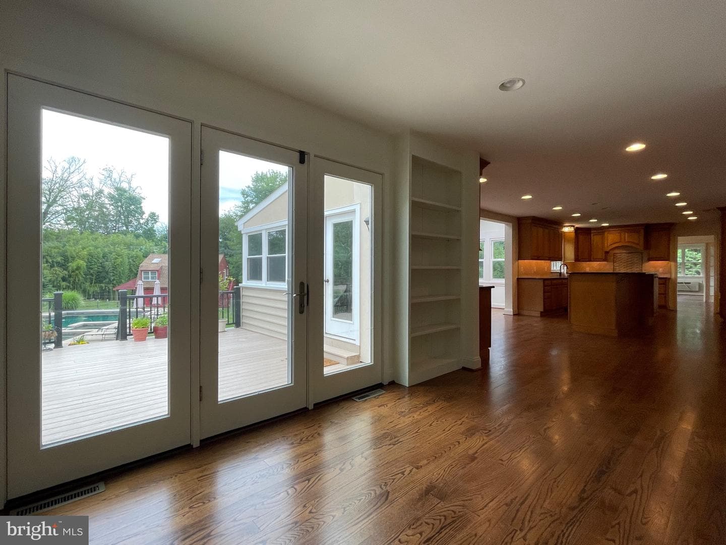 138 Davis Road photo 53