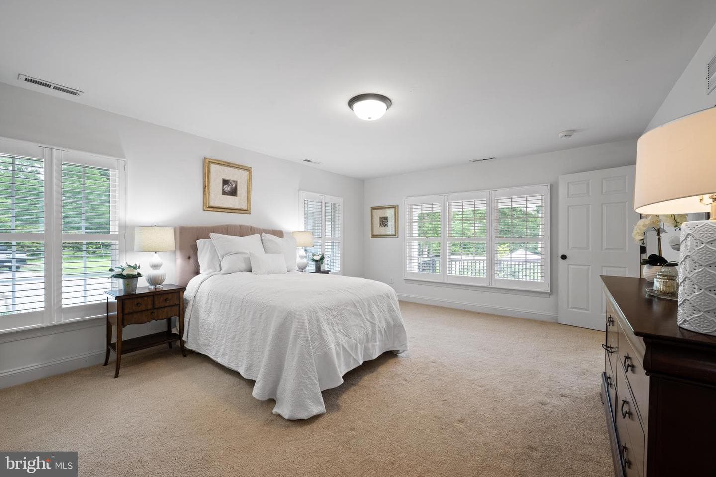 138 Davis Road photo 57