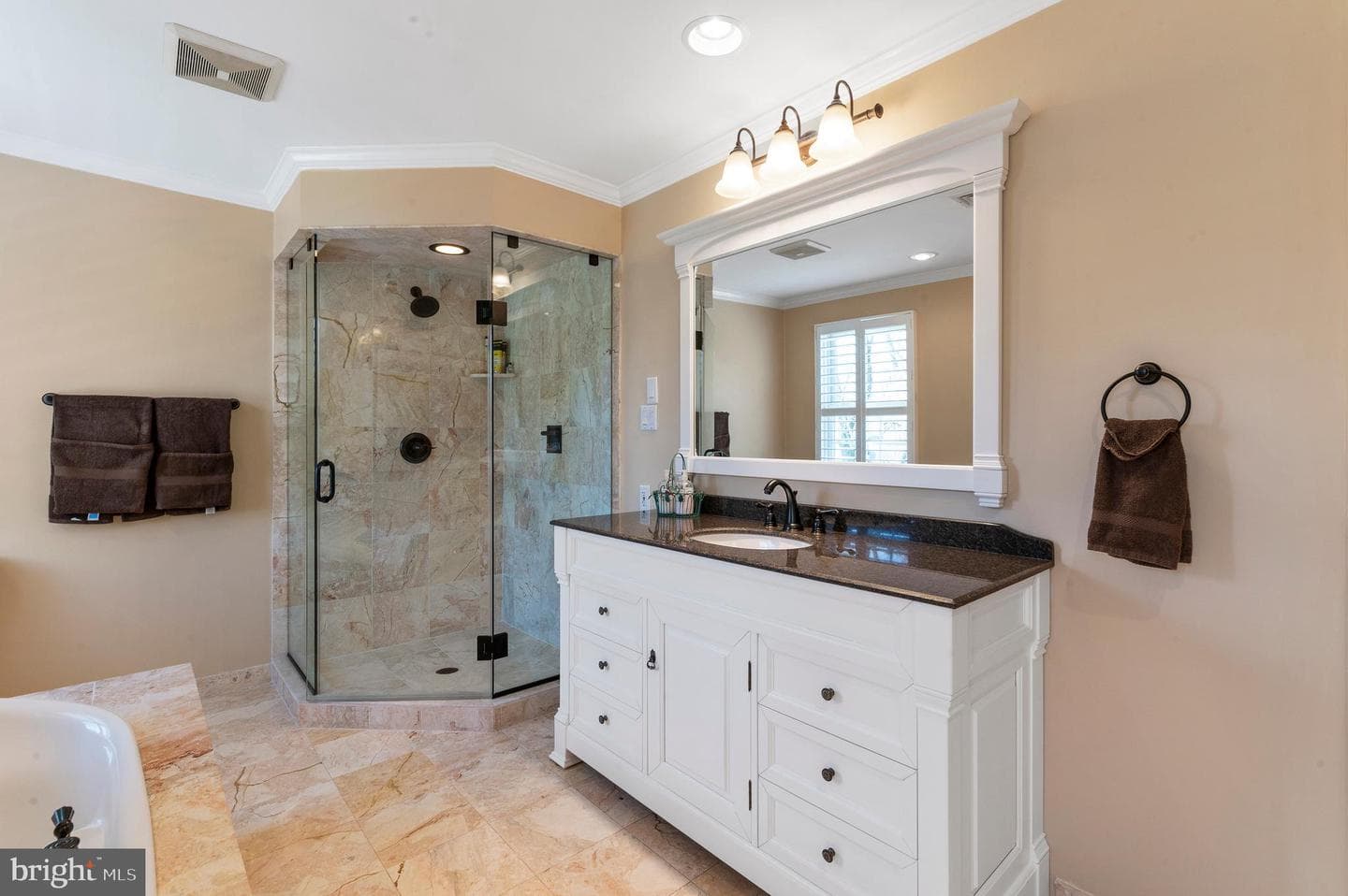 138 Davis Road photo 65