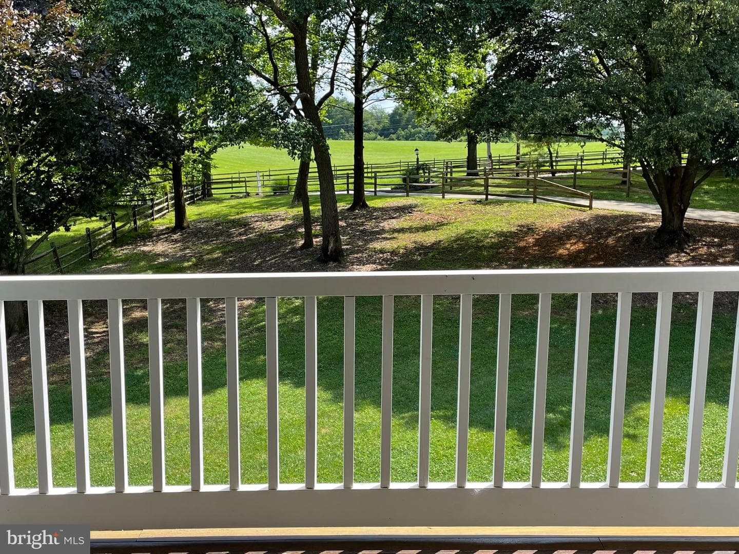138 Davis Road photo 69