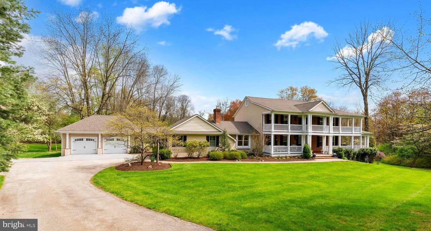138 Davis Road photo 79