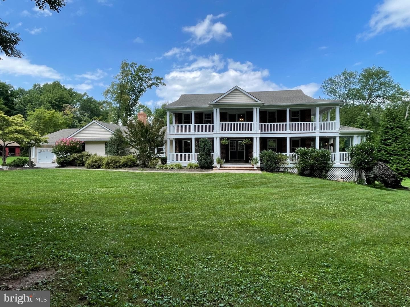 138 Davis Road photo 91