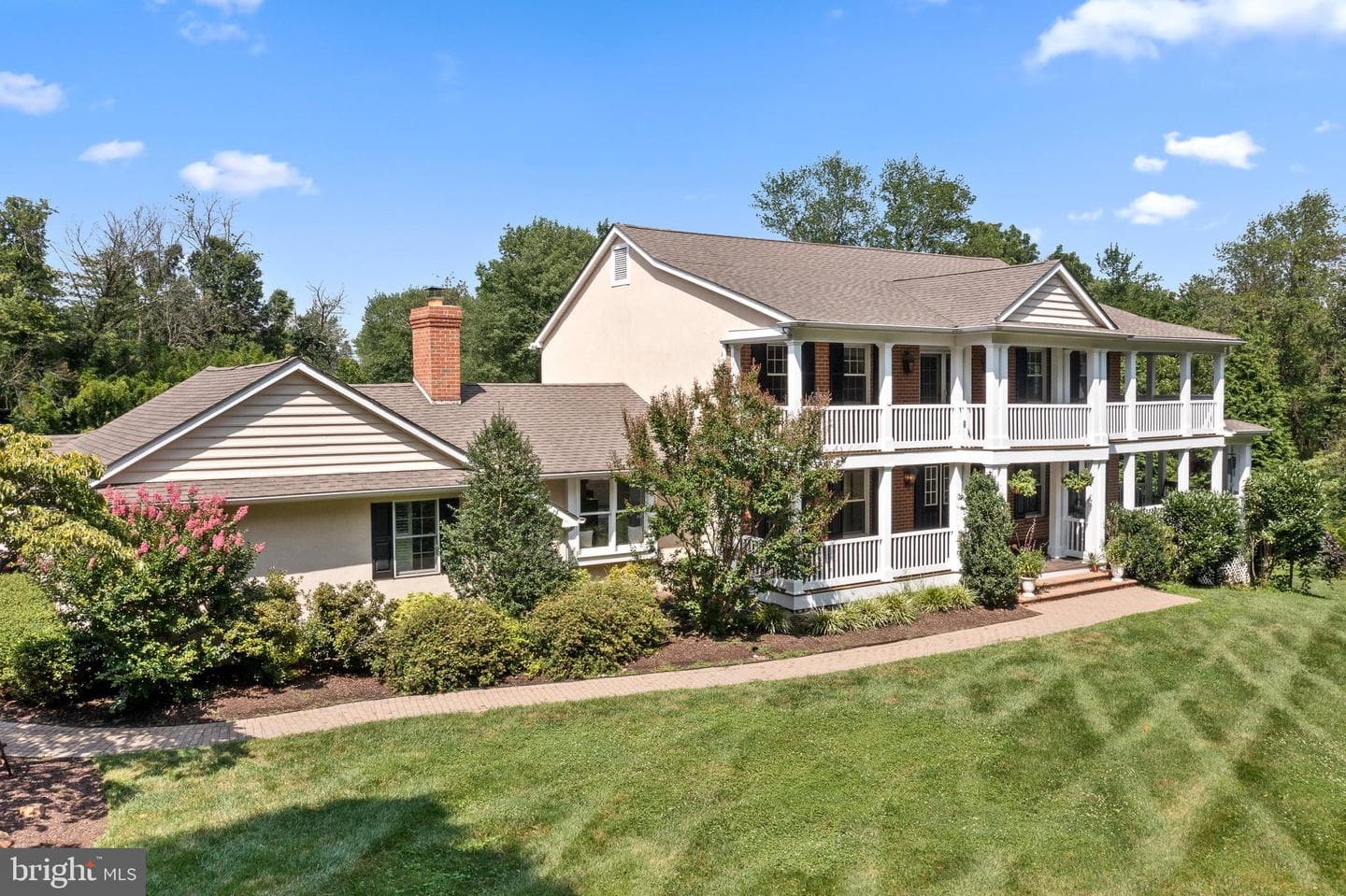 138 Davis Road photo 92