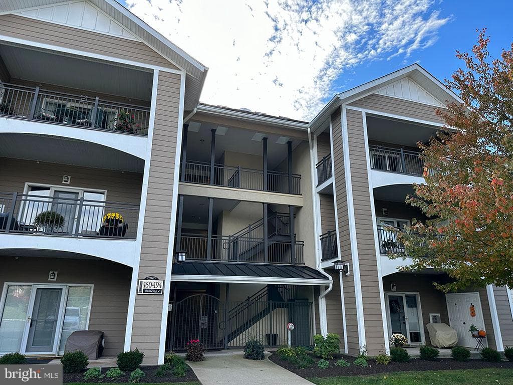 180 Bucktown Crossing #42e photo 1