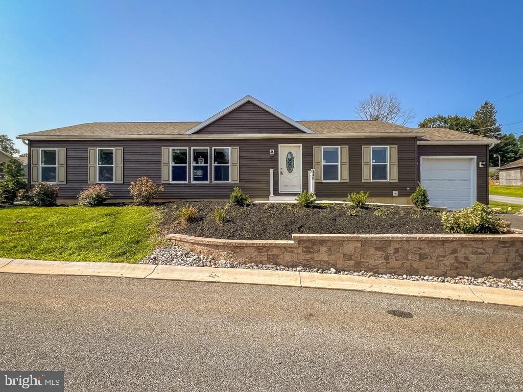 146 Minch Road photo 2