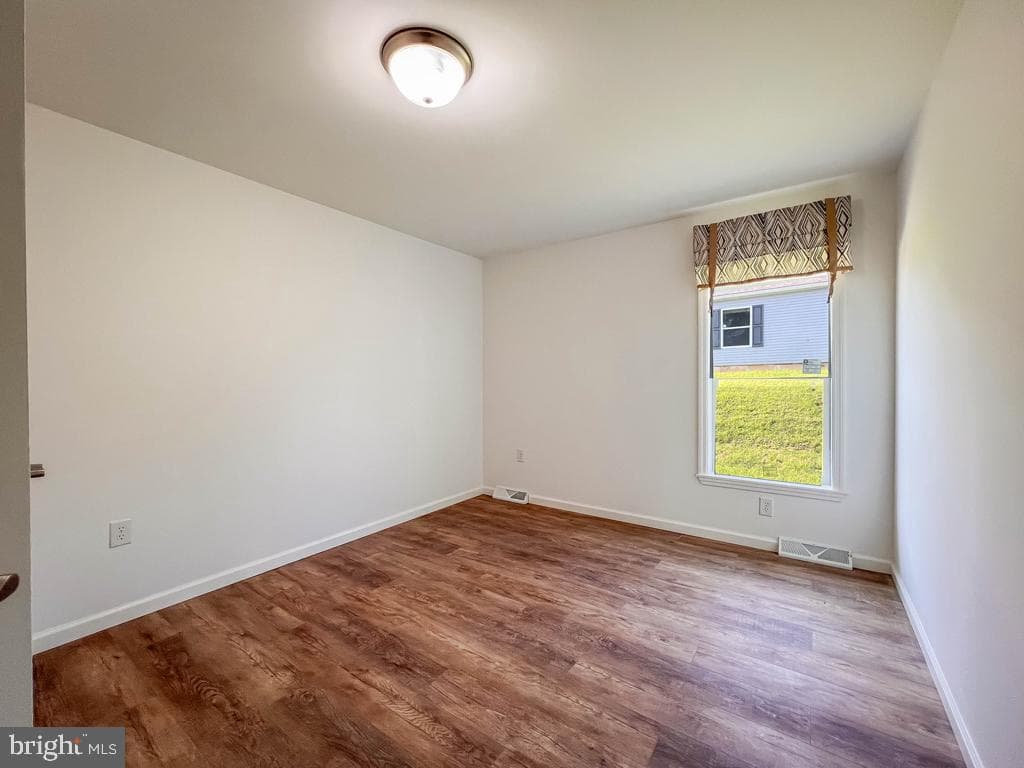 146 Minch Road photo 24
