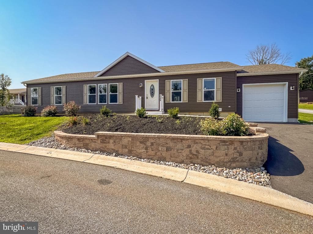 146 Minch Road photo 4