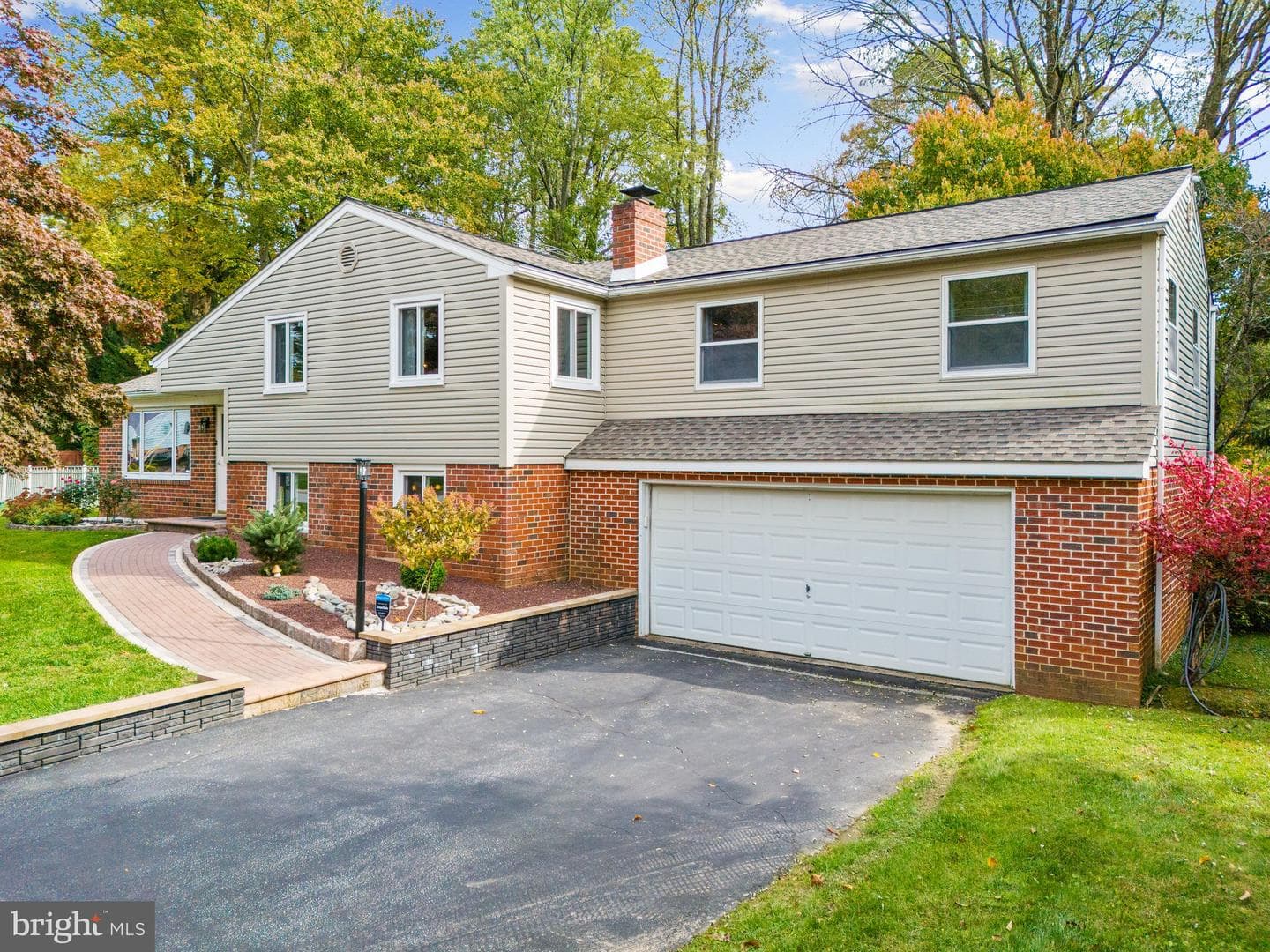 3 Woodcrest Lane photo 2