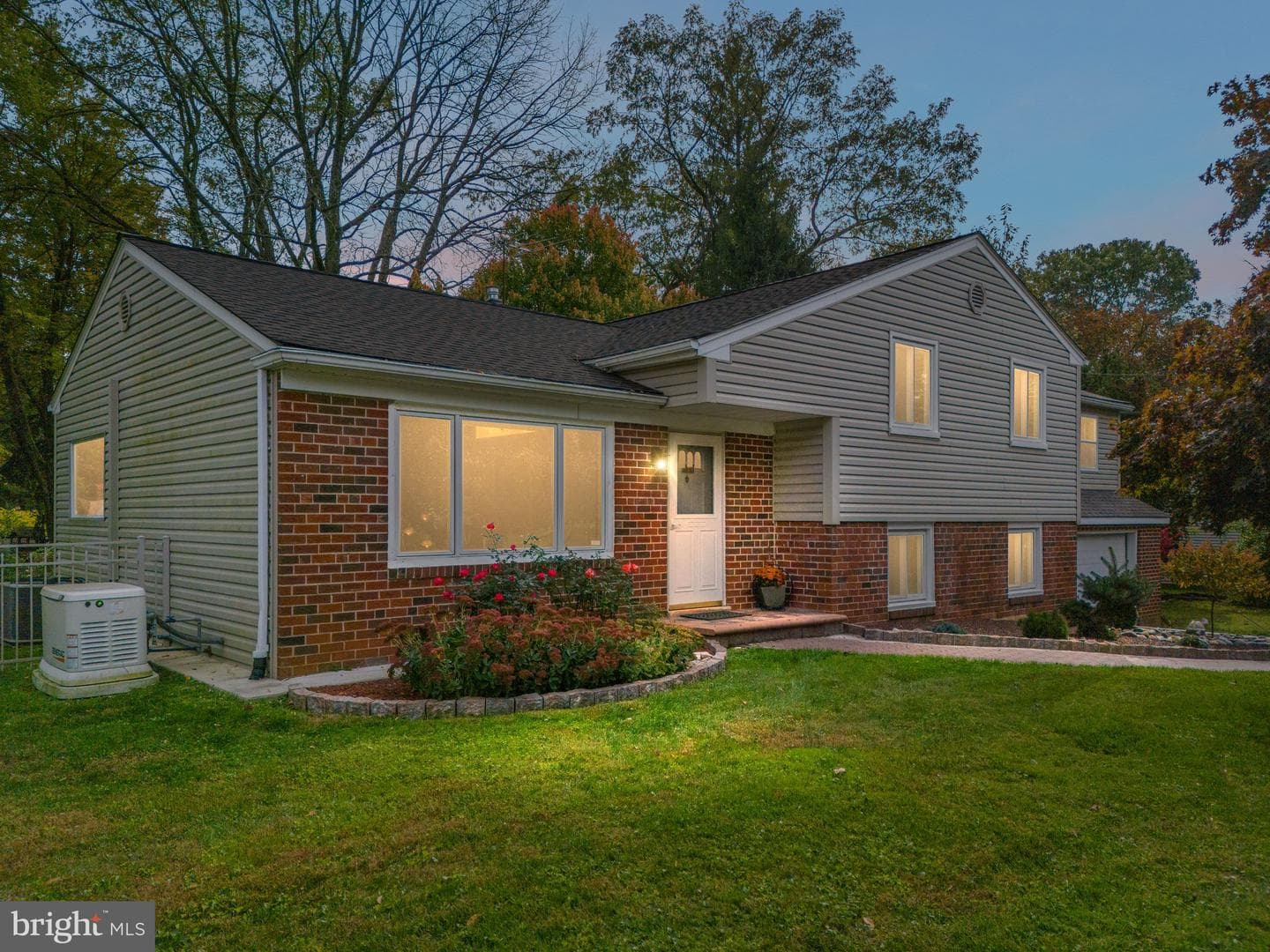 3 Woodcrest Lane photo 3