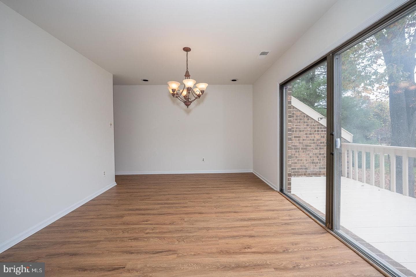 28 Elan Lane photo 11