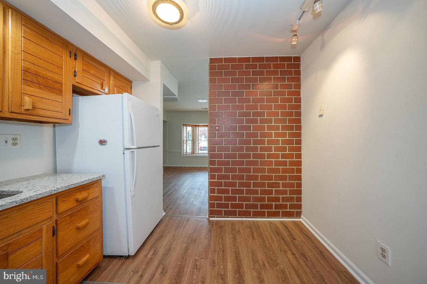 28 Elan Lane photo 8
