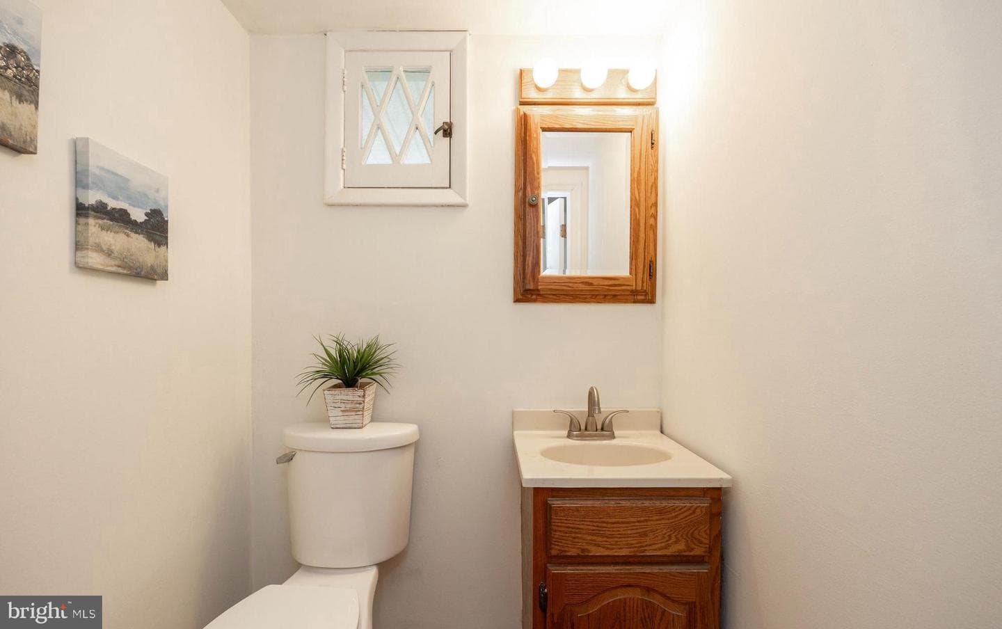 429 Fairfax Drive photo 11